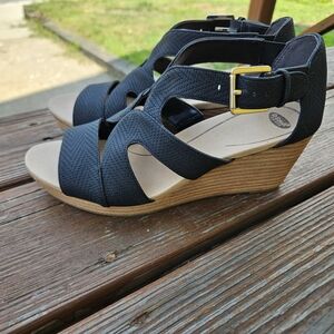 Dr. Scholl's Black and Tan Wedge Sandals